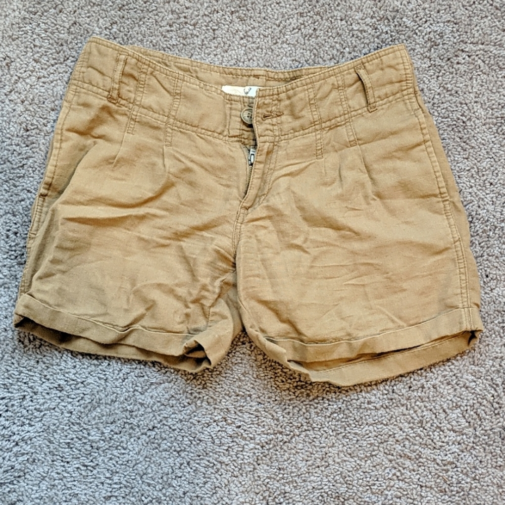 Khaki shorts